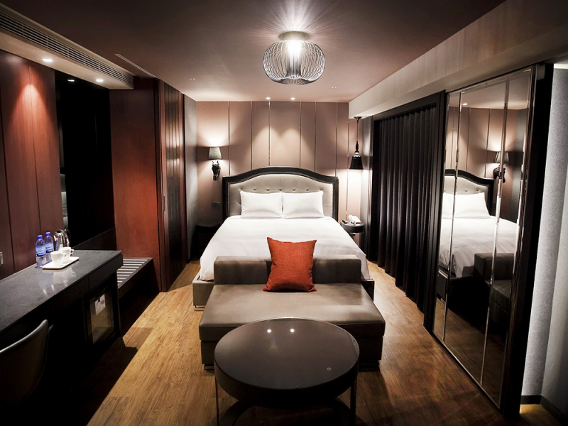 雙人套房（1大床）　｜MORE+｜