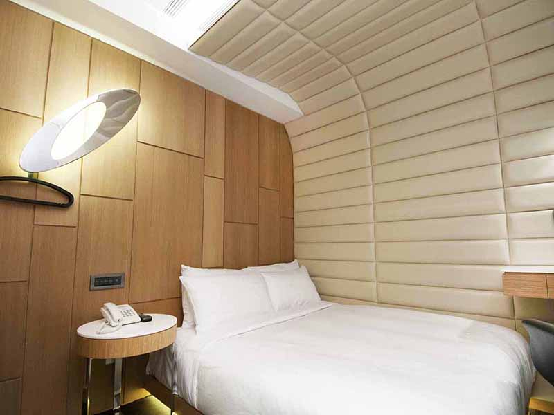 商務雙人房（一大床）　｜MORE+｜